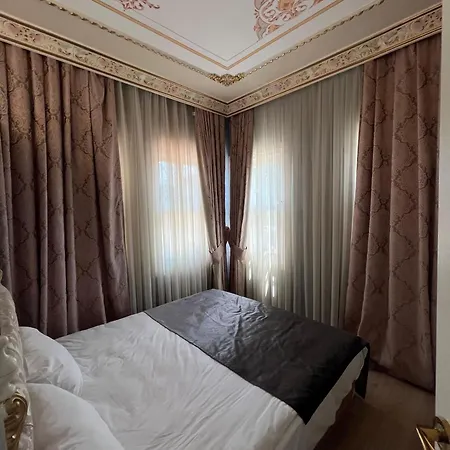 アパートホテル Mihri Hatun Suite 3*